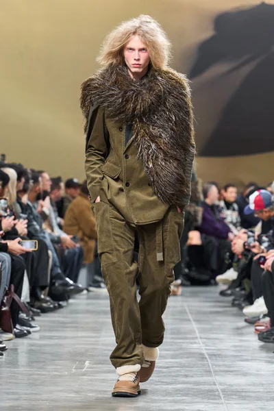 Look 1